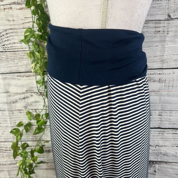 Max Studio Skirt size Medium Navy Blue Ivory Striped Jersey Long Maxi Stretch - Picture 10 of 16